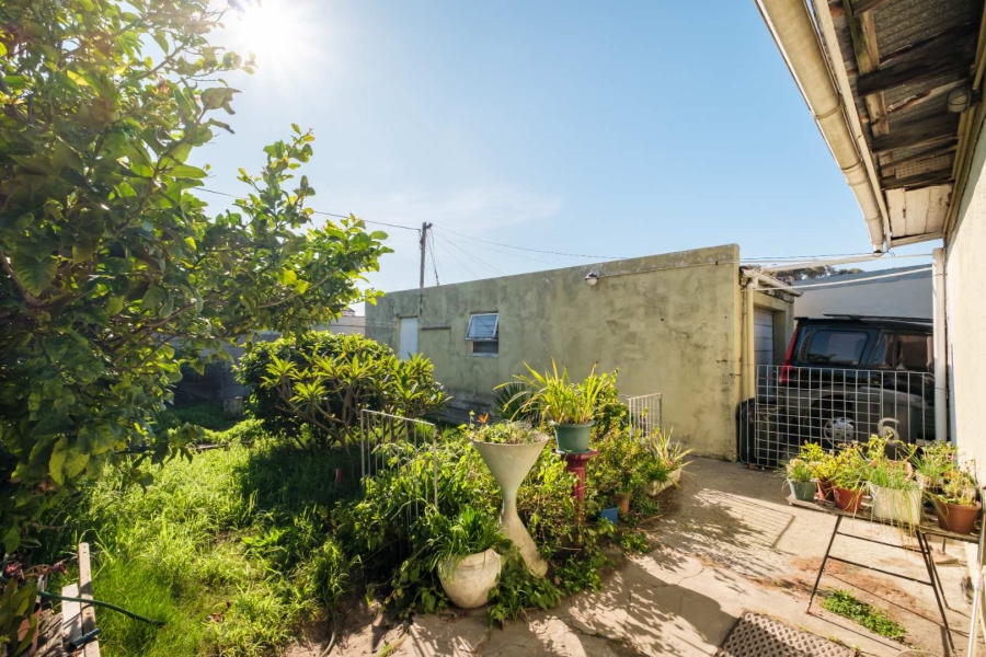 5 Bedroom Property for Sale in Wynberg Western Cape